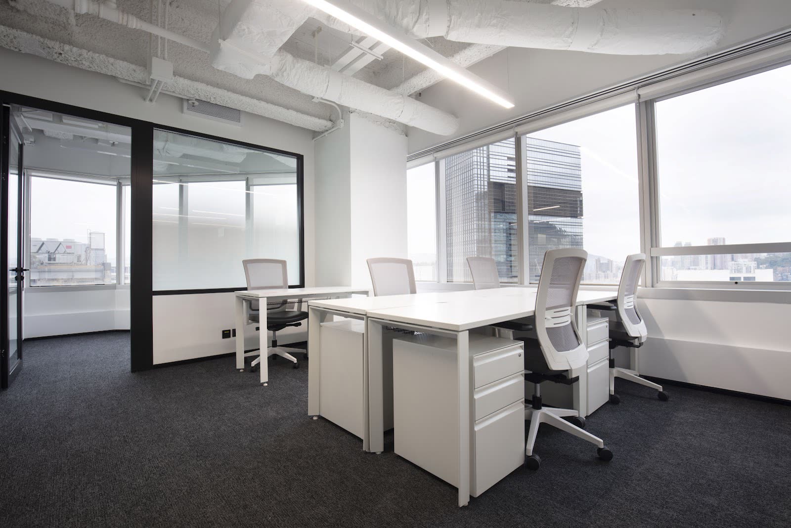 Private office with city view - Mira Place Tsim Sha Tsui