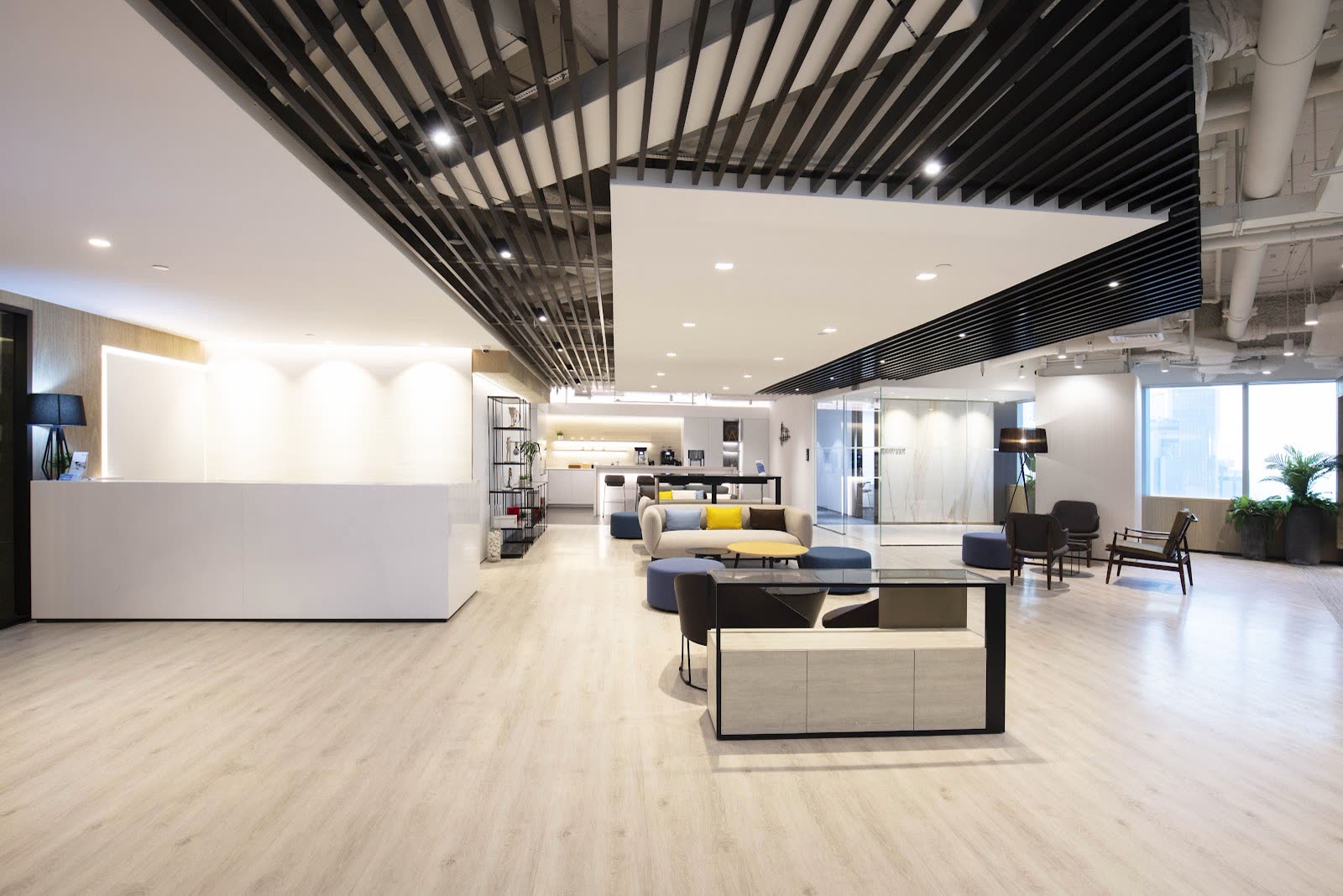 Reception lobby and office directory - Mira Place